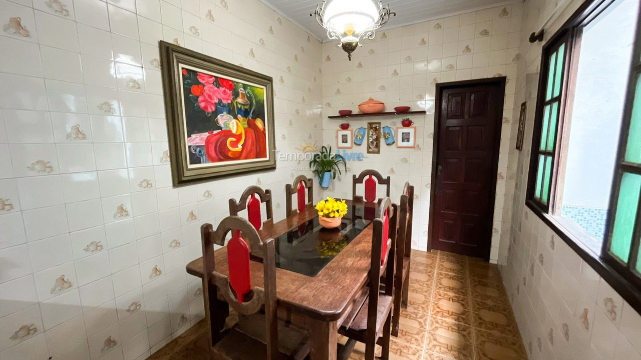 Casa para aluguel de temporada em Guarapari (Praia do Morro)