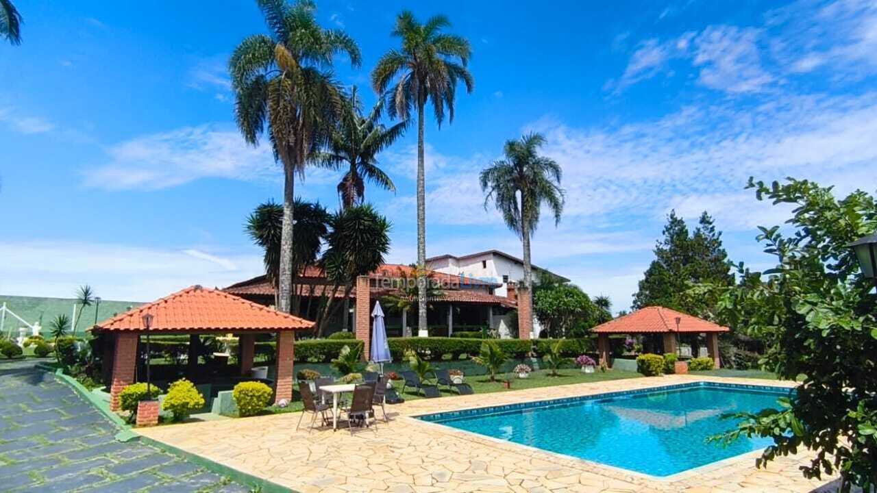 Ranch for vacation rental in Ibiúna (Condominio West Lake)