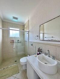 CASA BELLA A POUCOS PASSOS DA PRAIA DE JUQUEHY