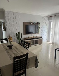 Apartment right on the sand between Pitangueiras Beach and Enseada Beach, Guarujá.
