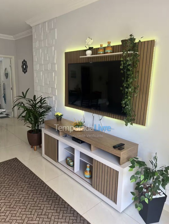 Apartment for vacation rental in Guarujá (Pitangueiras)