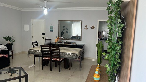 Apartment right on the sand between Pitangueiras Beach and Enseada Beach, Guarujá.