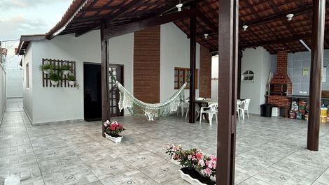 Cómoda casa en playa Cibratel 2, a 1 cuadra de la playa.