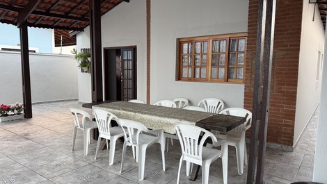 Cómoda casa en playa Cibratel 2, a 1 cuadra de la playa.