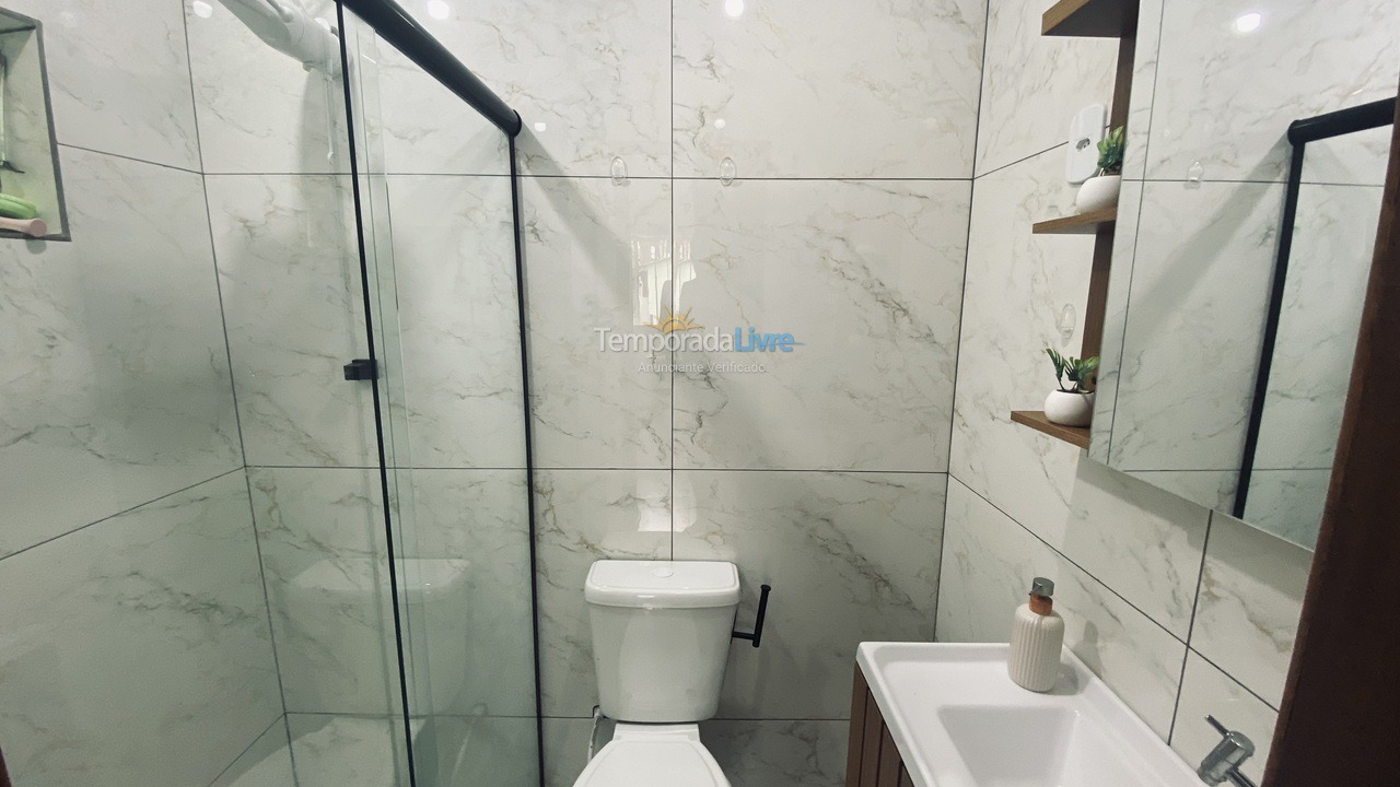 Casa para aluguel de temporada em Paranaguá (Ilha do Mel)