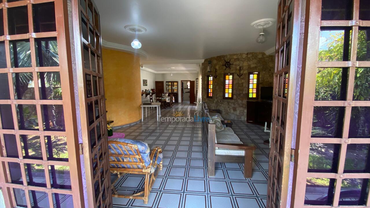 Casa para alquiler de vacaciones em Caraguatatuba (Praia das Palmeiras)