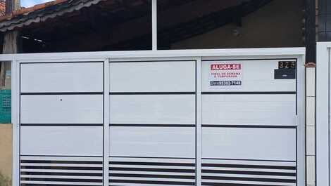 House in the Maracanã neighborhood, Praia Grande, just 250 meters from the beach.