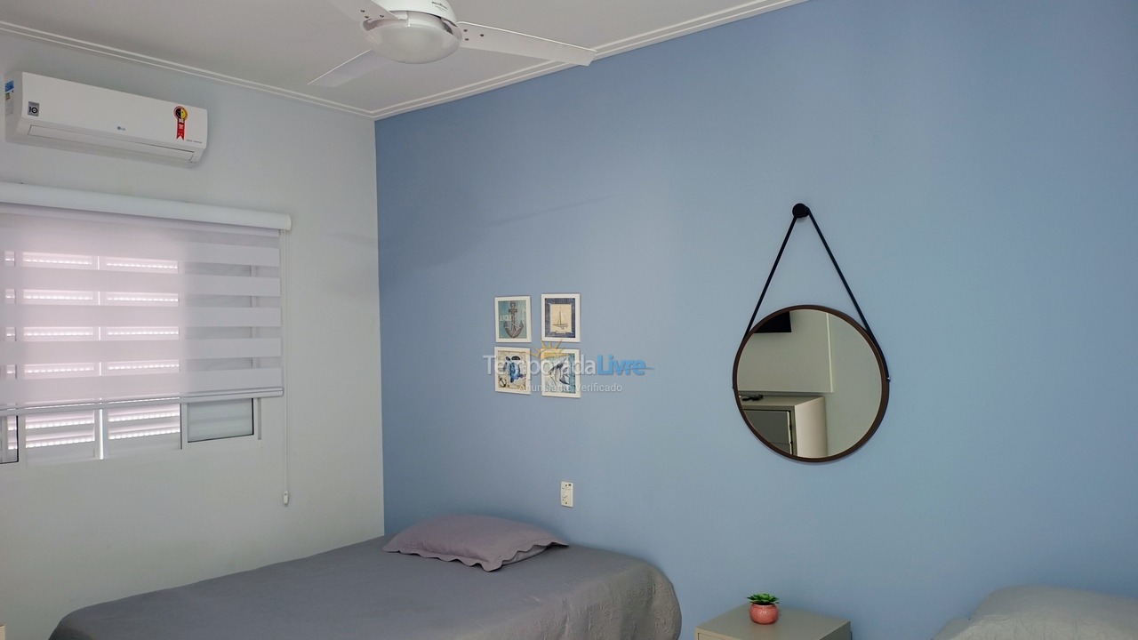 House for vacation rental in Bertioga (Condominio Morada da Praia)