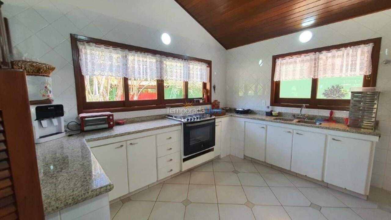 Casa para alquiler de vacaciones em Ubatuba (Itamambuca)