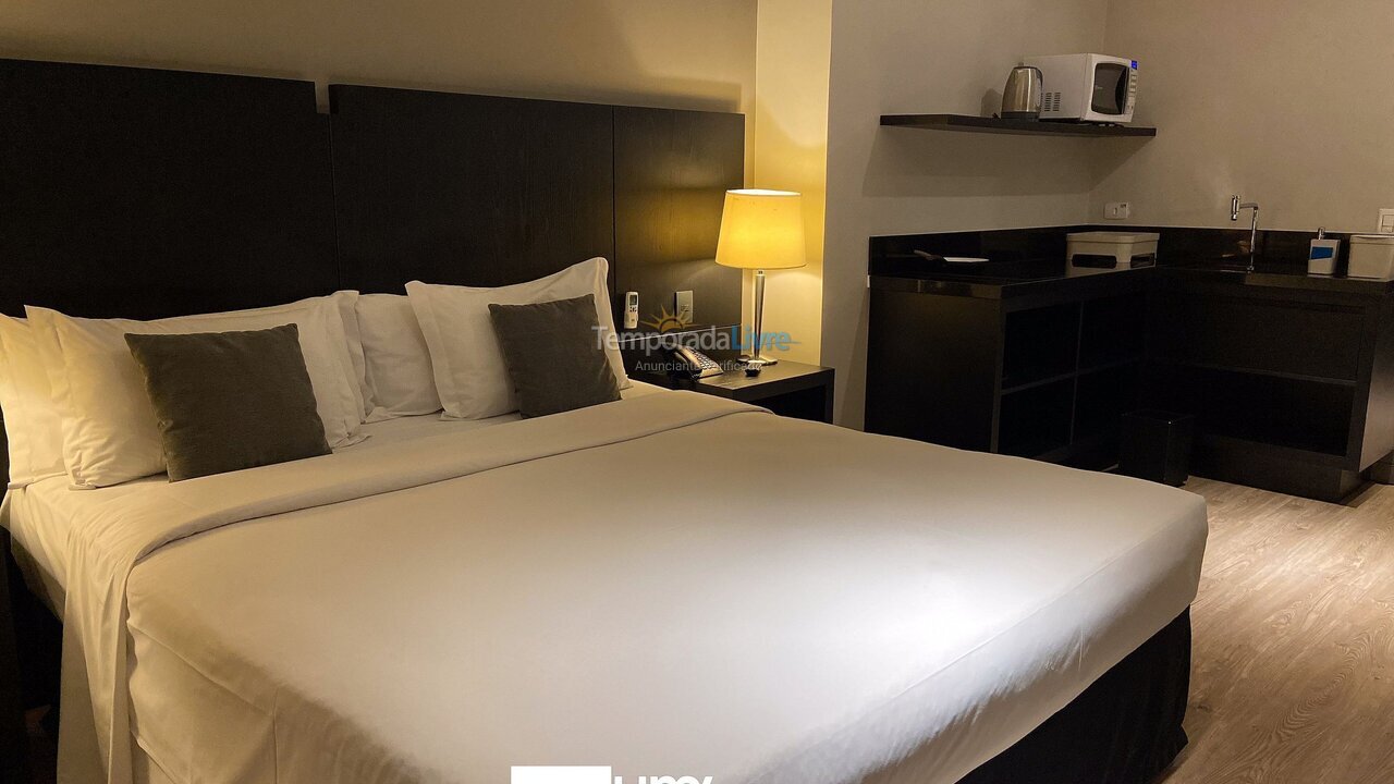 Apartamento para aluguel de temporada em Curitiba (Rebouças)