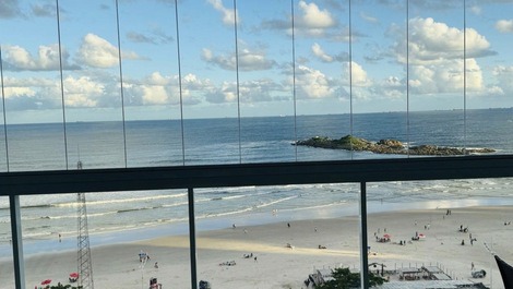 Apartment with ocean view, cozy for the whole family!