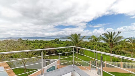 Beachfront house on Daniela beach - Pontal de Jurerê