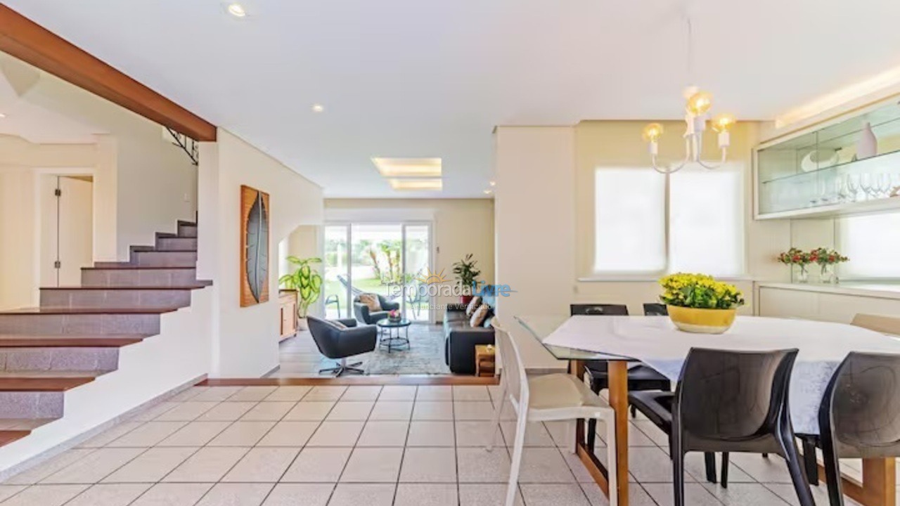 House for vacation rental in Florianópolis (Praia da Daniela)