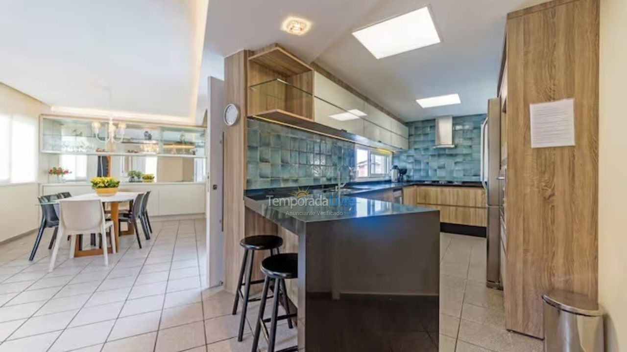 House for vacation rental in Florianópolis (Praia da Daniela)