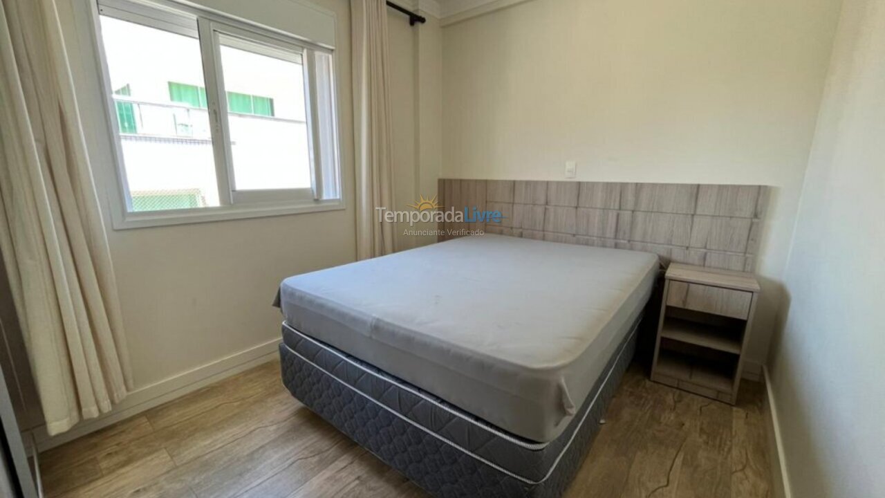 Apartamento para aluguel de temporada em Bombinhas (Praia de Bombas)