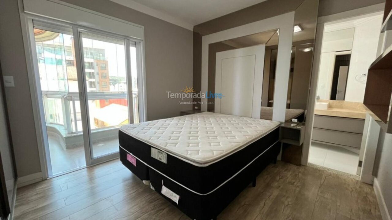 Apartamento para aluguel de temporada em Bombinhas (Praia de Bombas)