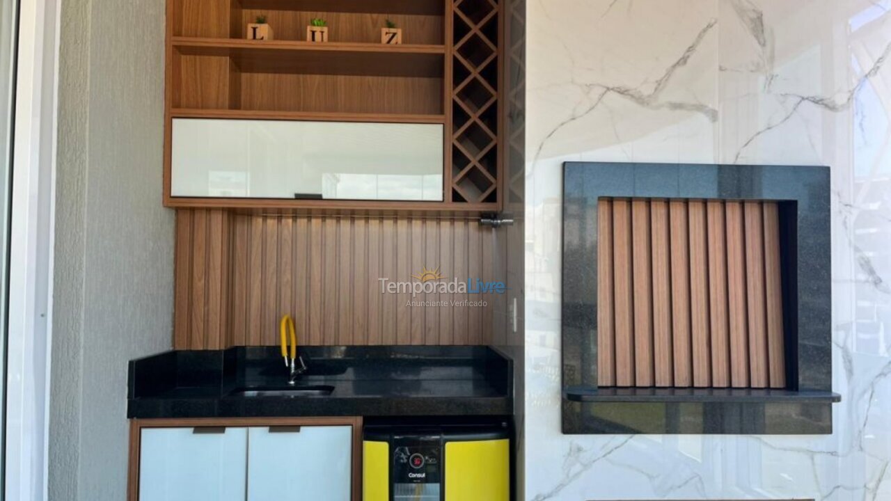 Apartamento para aluguel de temporada em Bombinhas (Praia de Bombas)