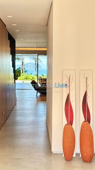 Casa para aluguel de temporada em São Sebastião (Praia da Baleia)