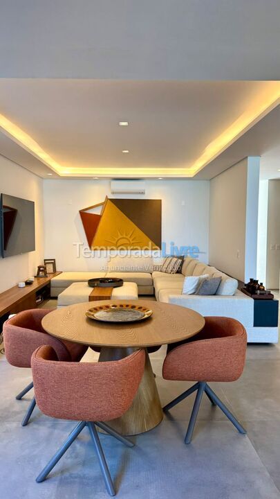 Casa para aluguel de temporada em São Sebastião (Praia da Baleia)