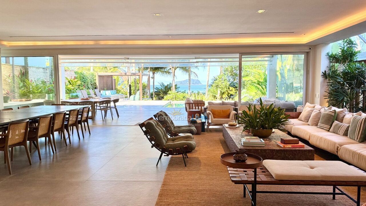 Casa para aluguel de temporada em São Sebastião (Praia da Baleia)