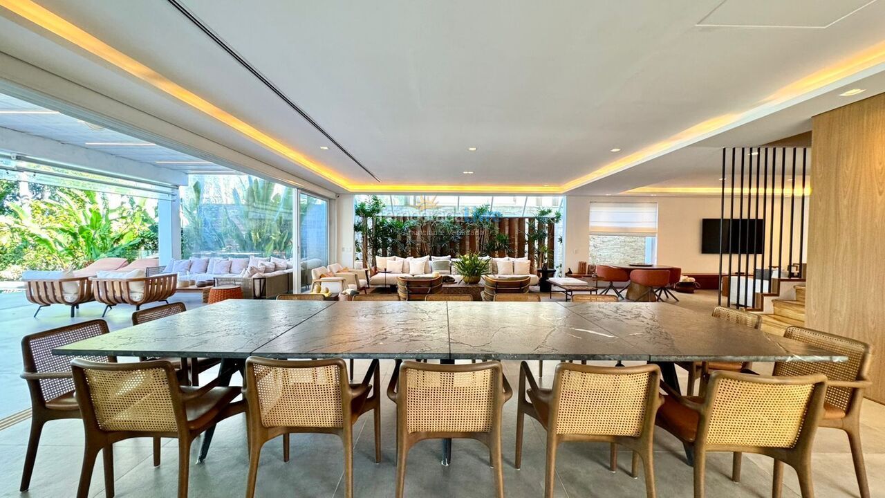 Casa para aluguel de temporada em São Sebastião (Praia da Baleia)