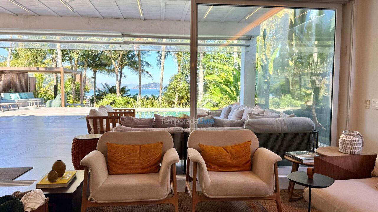 Casa para aluguel de temporada em São Sebastião (Praia da Baleia)