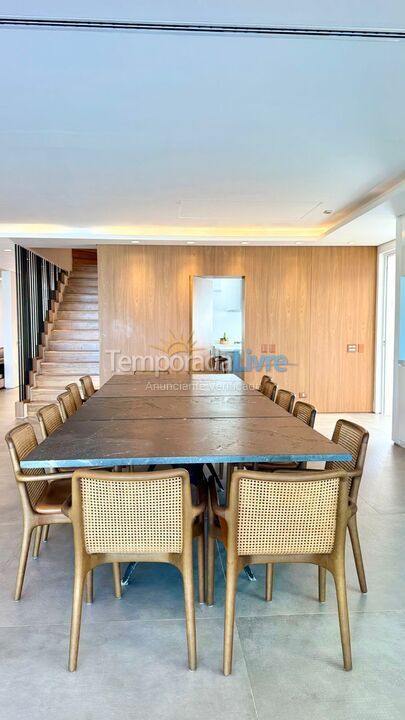 Casa para aluguel de temporada em São Sebastião (Praia da Baleia)