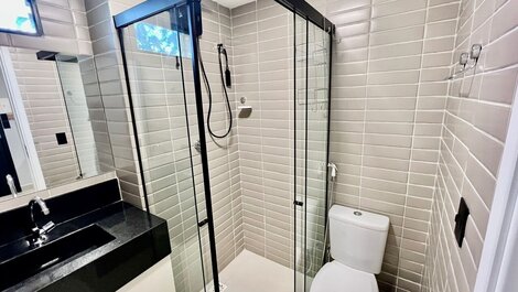 Flat com Varanda frente Mar e Piscina Privativa