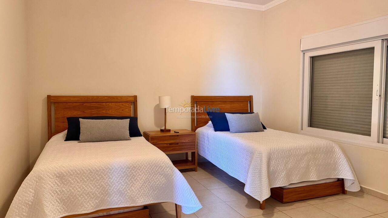 Casa para alquiler de vacaciones em São Sebastião (Praia de Guaecá)