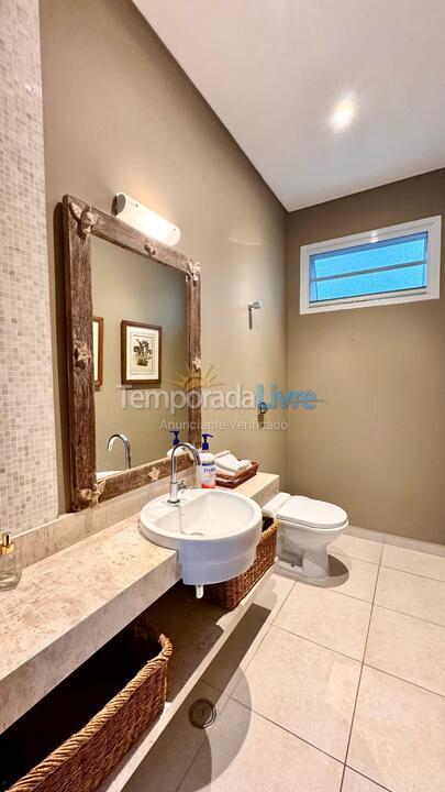 Casa para alquiler de vacaciones em São Sebastião (Praia de Guaecá)