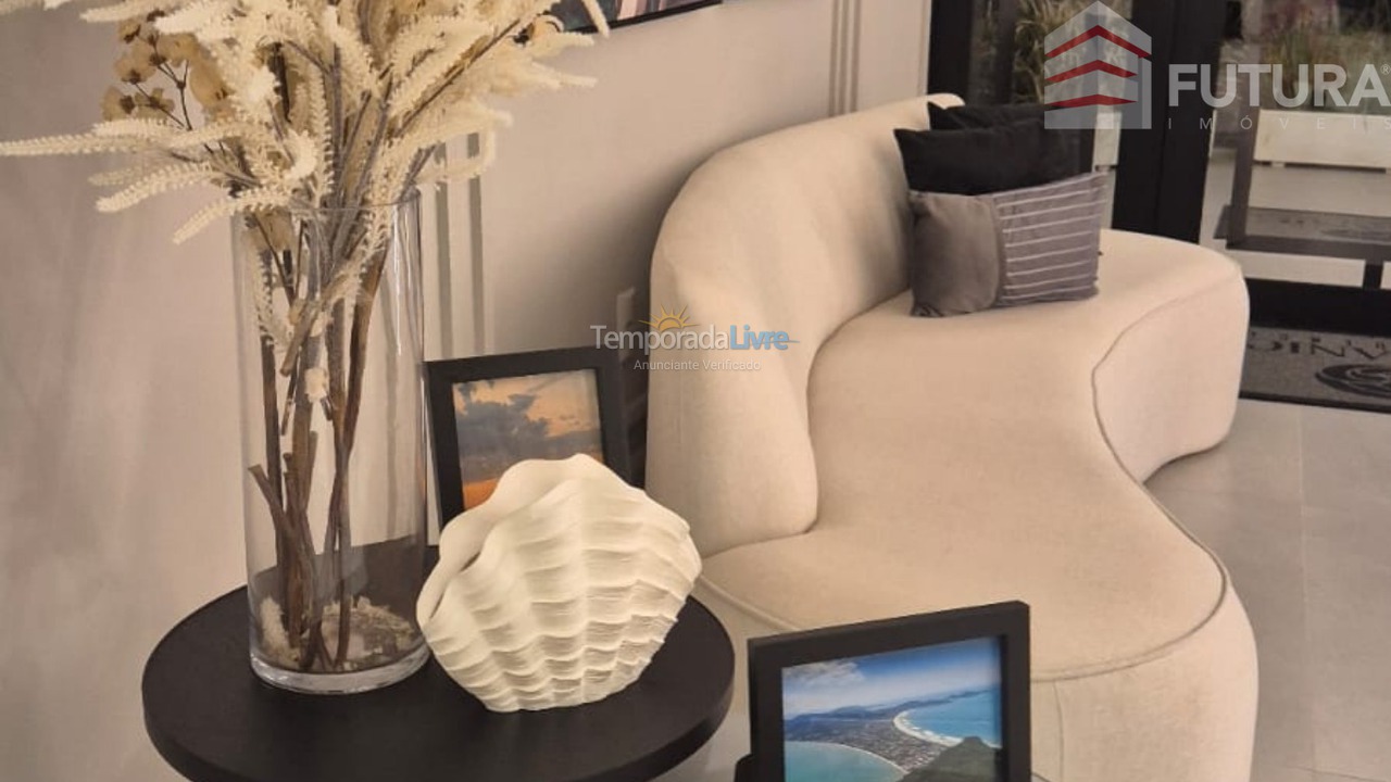 Apartamento para aluguel de temporada em Bombinhas (Canto Grande)