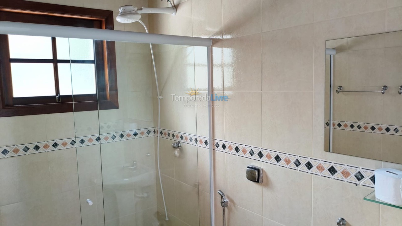 Casa para aluguel de temporada em Bertioga (Condominio Morada da Praia)