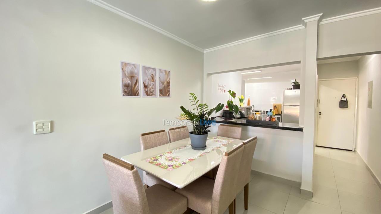 Apartamento para aluguel de temporada em Guarujá (Enseada)