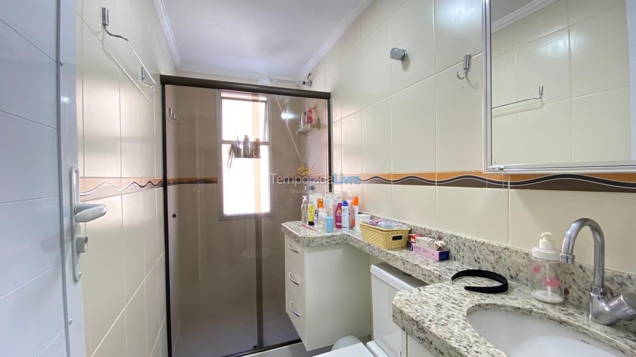 Apartamento para aluguel de temporada em Guarujá (Enseada)