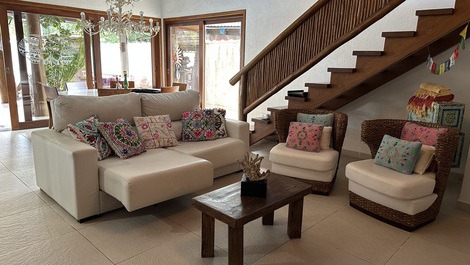 Refugio privado junto a la exuberante naturaleza