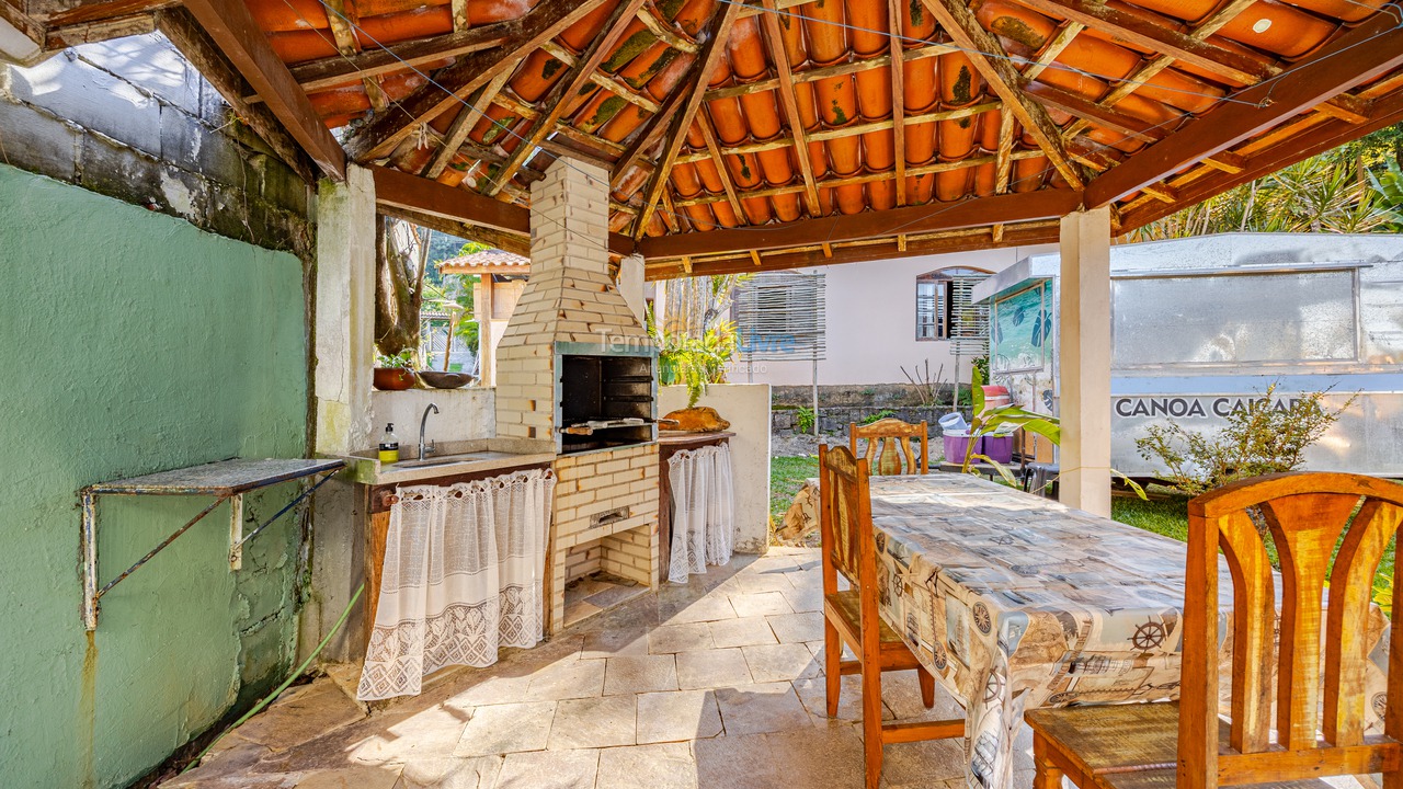 Casa para alquiler de vacaciones em Ubatuba (Praia da Fortaleza)