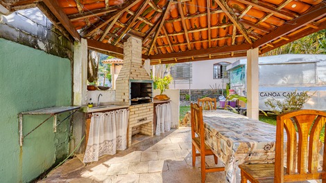 Acogedora casa a pocos minutos de la playa de Fortaleza – Ubatuba