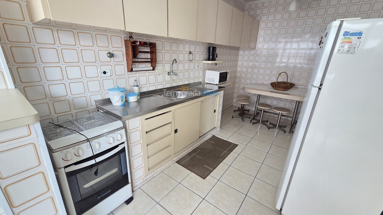 Apartment for vacation rental in Guarujá (Pitangueiras)