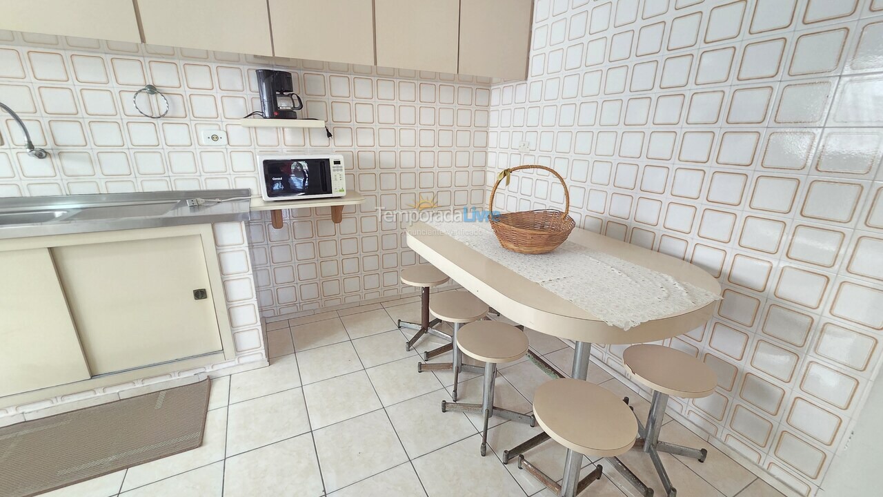 Apartment for vacation rental in Guarujá (Pitangueiras)