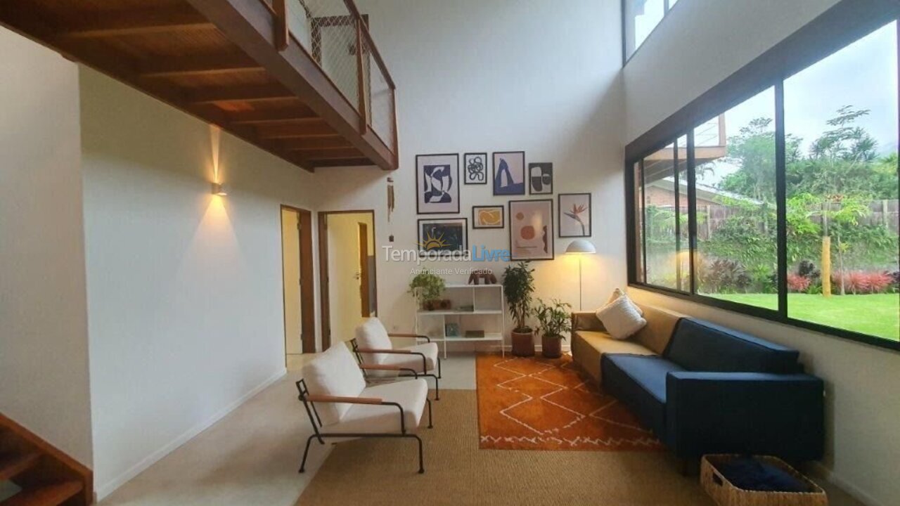 Casa para aluguel de temporada em Ubatuba (Itamambuca)