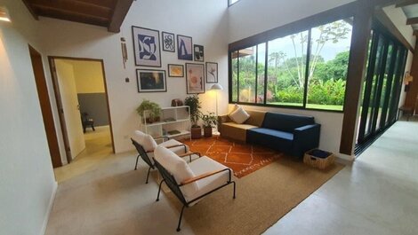 Casa moderna a 180m da praia de Itamambuca, Ubatuba