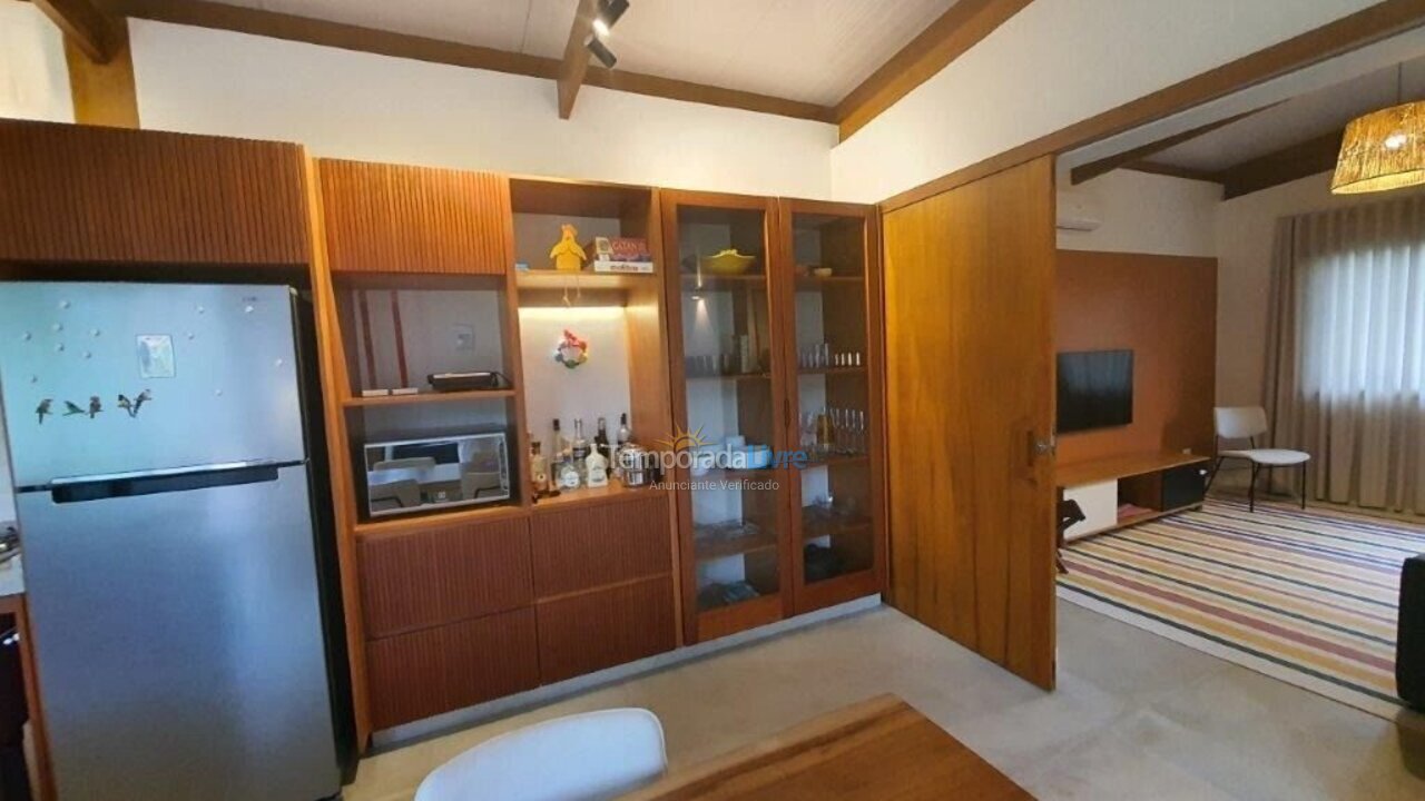 Casa para aluguel de temporada em Ubatuba (Itamambuca)