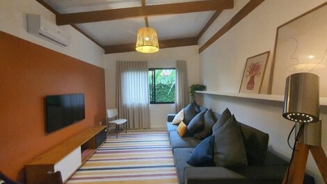 Casa moderna a 180m da praia de Itamambuca, Ubatuba