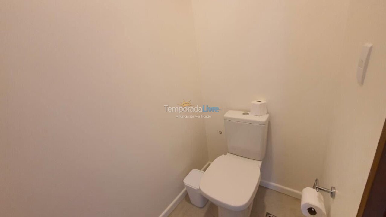 Casa para aluguel de temporada em Ubatuba (Itamambuca)