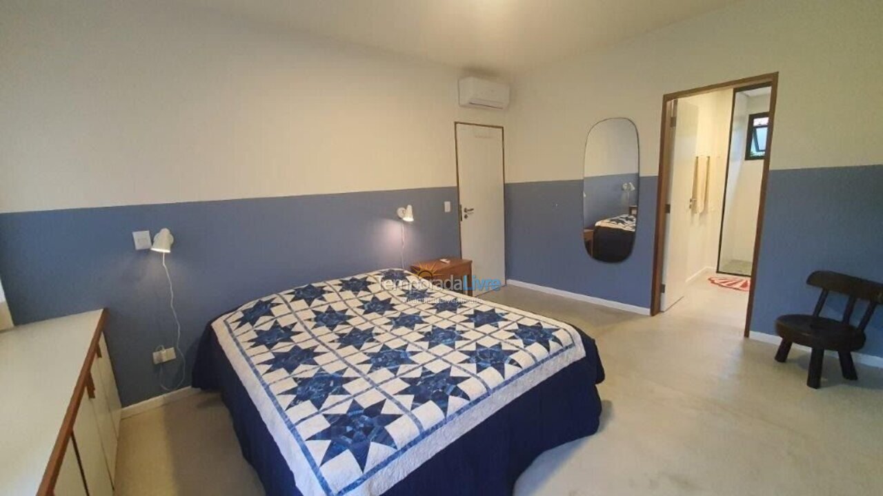 Casa para aluguel de temporada em Ubatuba (Itamambuca)