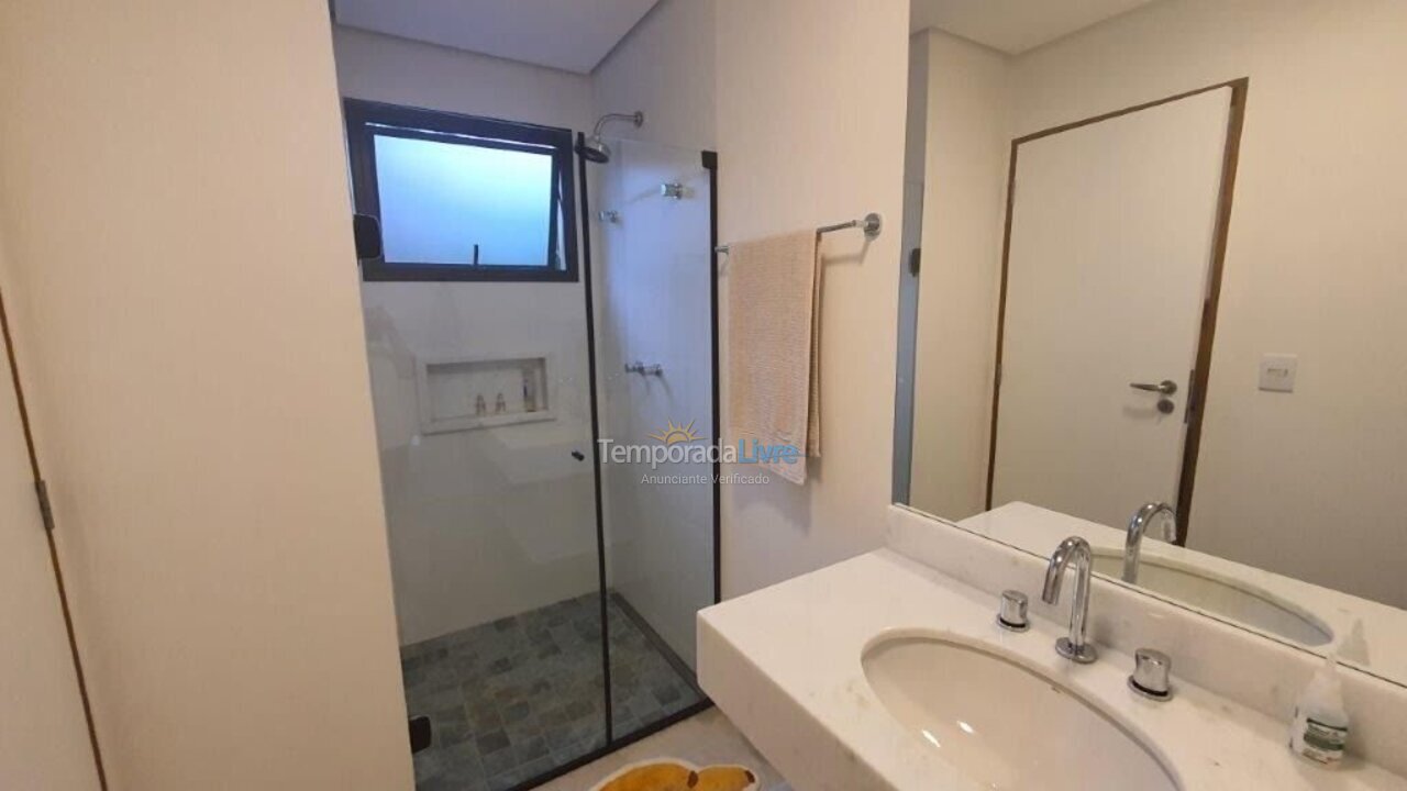 Casa para aluguel de temporada em Ubatuba (Itamambuca)