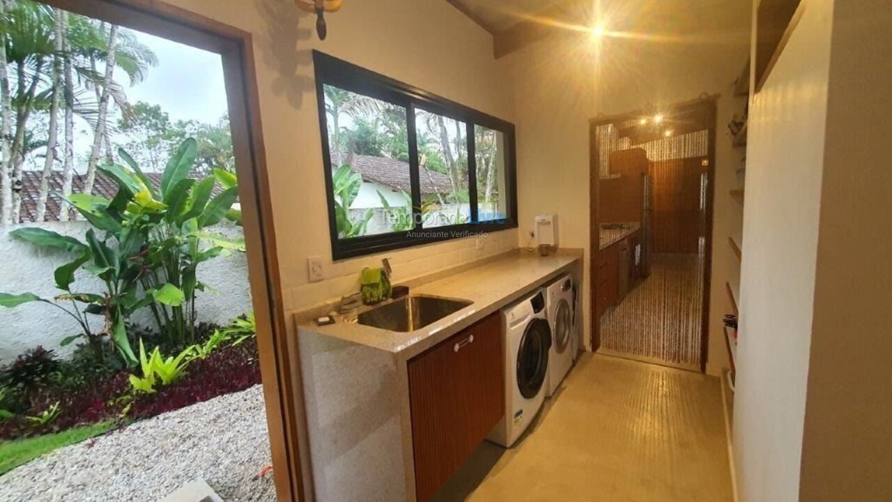 Casa para aluguel de temporada em Ubatuba (Itamambuca)