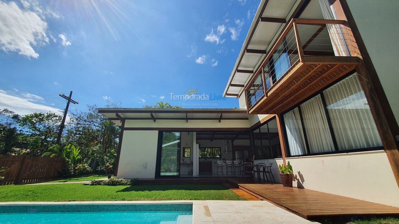 Casa para aluguel de temporada em Ubatuba (Itamambuca)