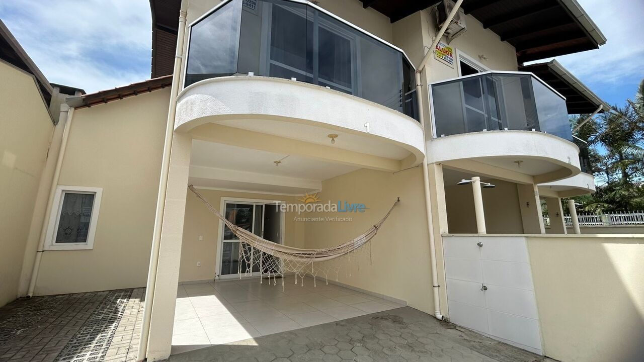 House for vacation rental in Bombinhas (Canto Grande)