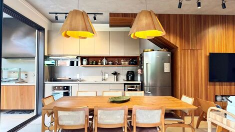 Acogedora casa en la playa de Camburi